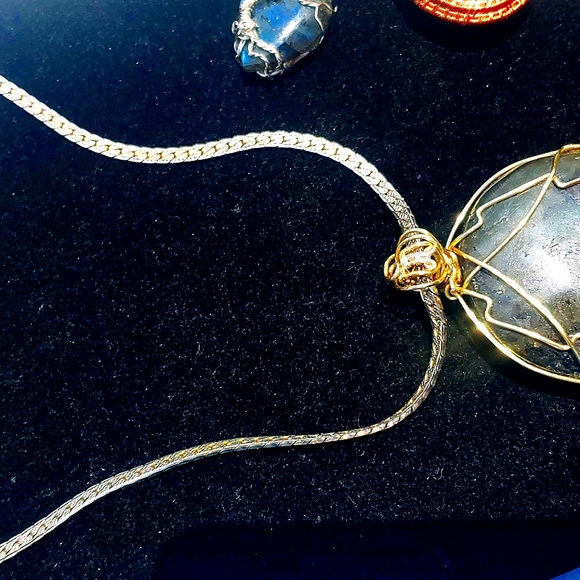 Large pendant - Picture 14 of 16